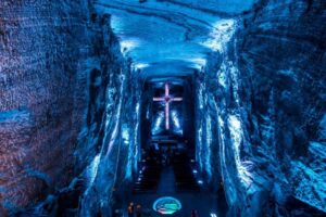 Zipaquirá brillando en Fitur 2024: La Catedral de Sal destaca como joya turística de Colombia en España