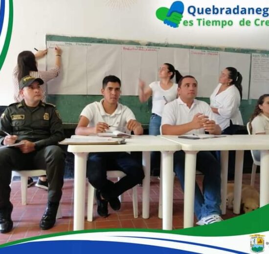 "Quebradanegra Avanza con Firmeza: Mesa de Diálogo Impulsa Ambicioso Plan de Desarrollo Municipal